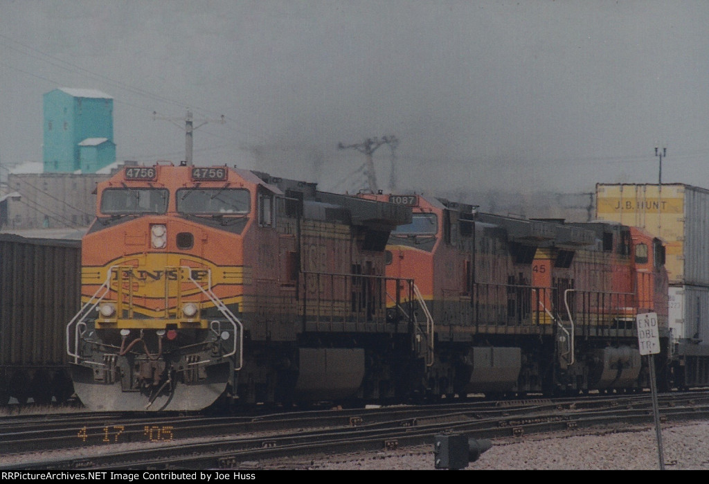 BNSF 4756 East